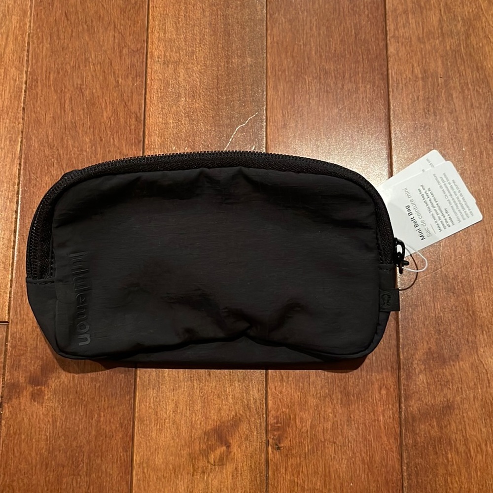 Lululemon Mini Belt Bag